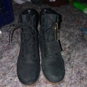 Brand new Sz 7 Timberland Waterproof hiking boots